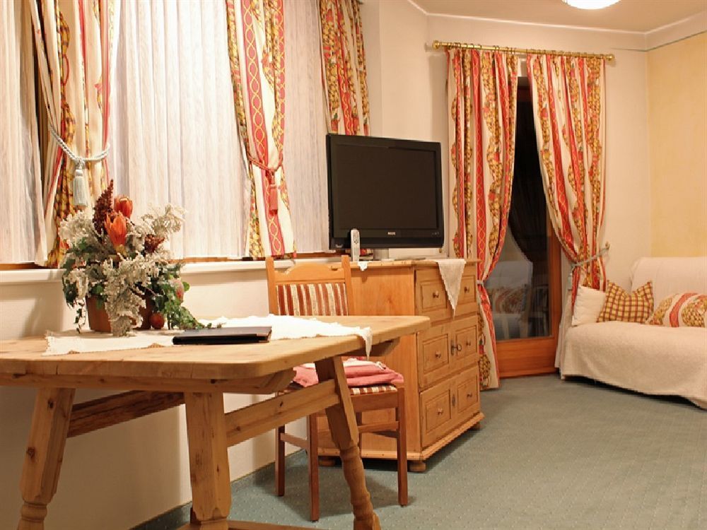 Hotel Loewenhof ブレッサノーネ エクステリア 写真